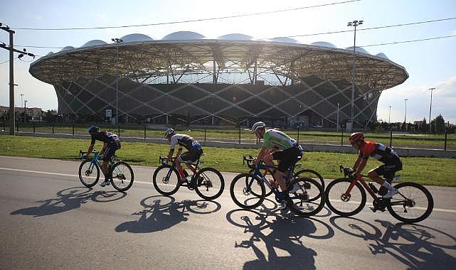 Sakarya 2022de Dünya Bisiklet Sahnesinin Yıldızı Oldu SPOR Hendek